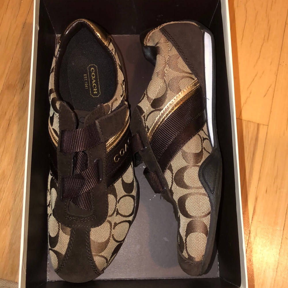 Women’s coach tennis shoes